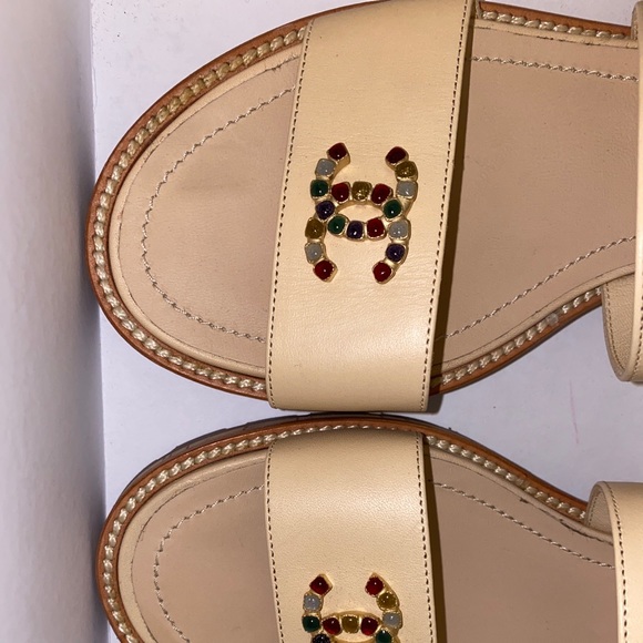 Chanel calfskin beige sandals size 39 - Picture 8 of 8